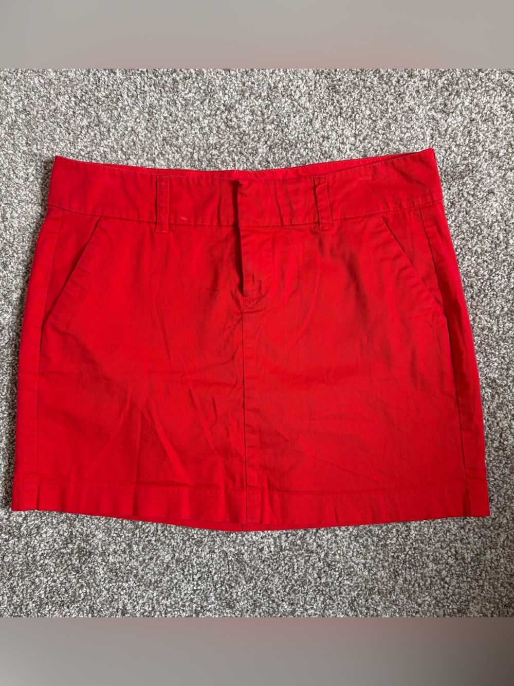 EUC! Old Navy Crimson Red Chino Mini ‘Ultimate Skirt’ Size 2